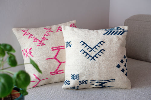 Hand-woven cushion OURIKA 