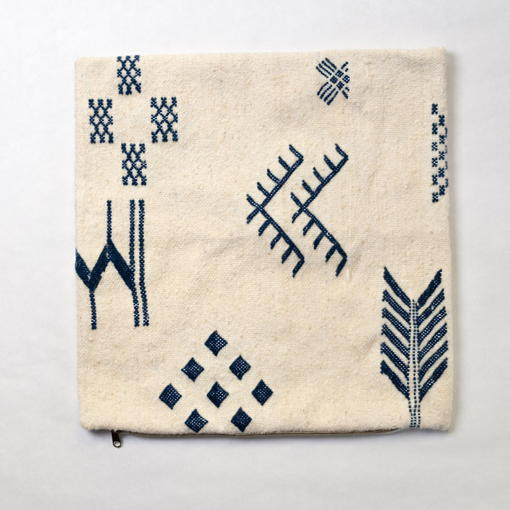 Hand-woven cushion OURIKA 