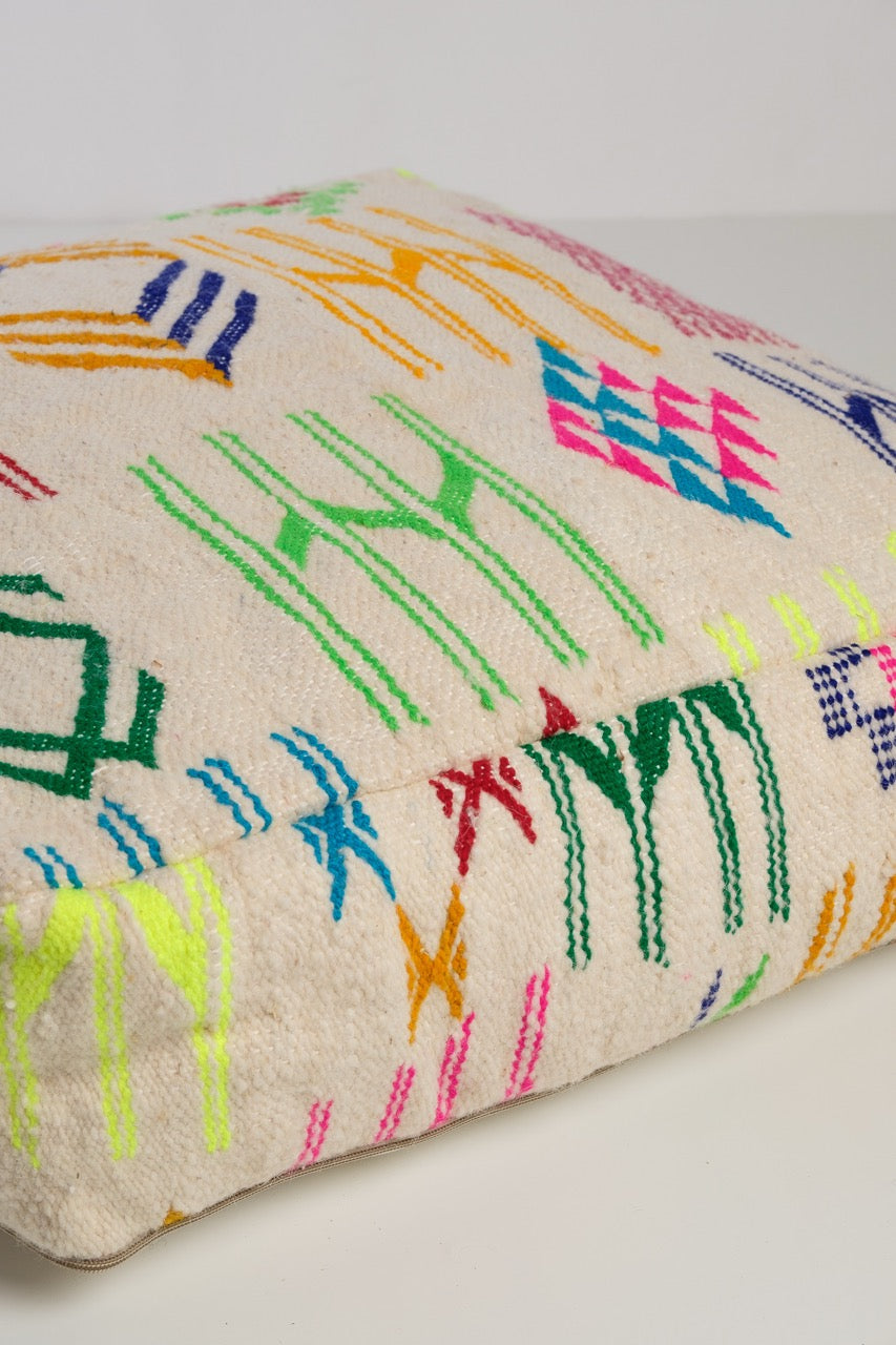 Hand-woven pouf SHIBI
