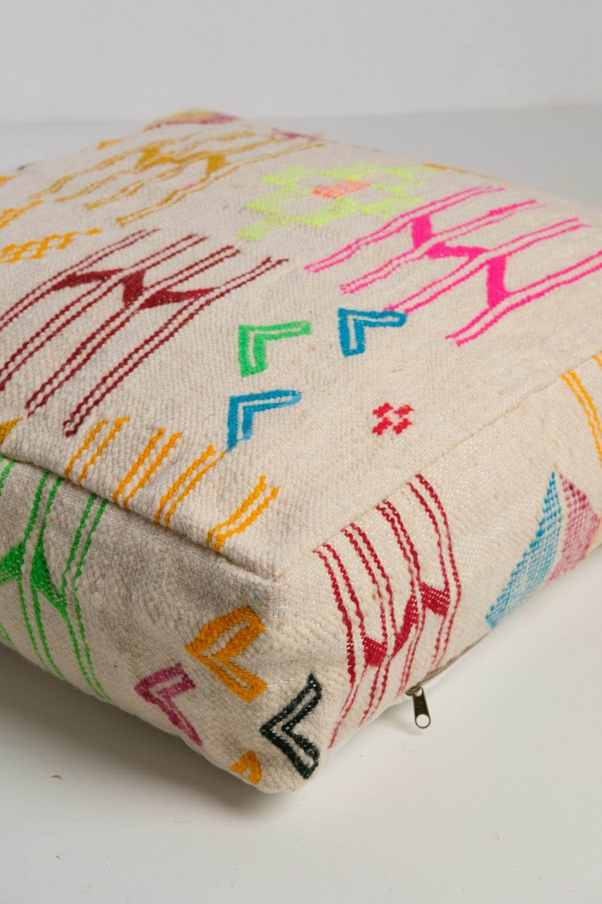 Hand-woven pouf SHIBI